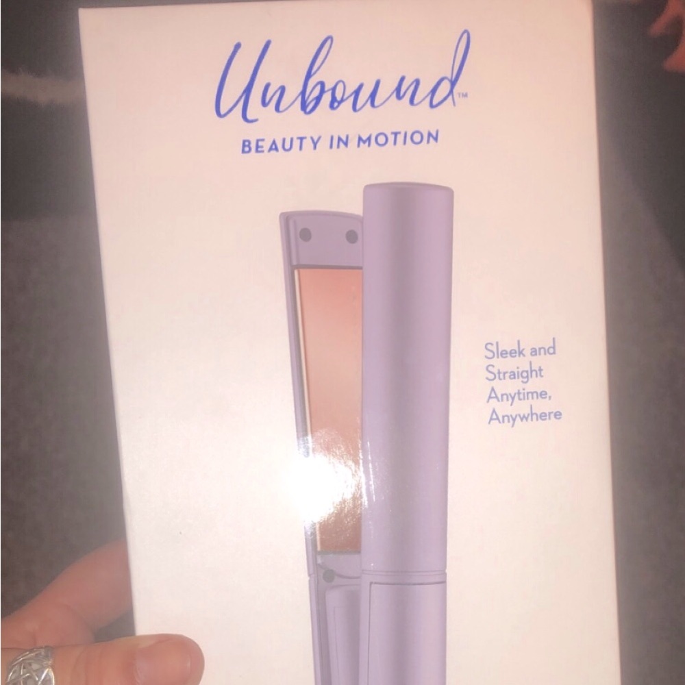 Unbound by Conair cordless hair straightener